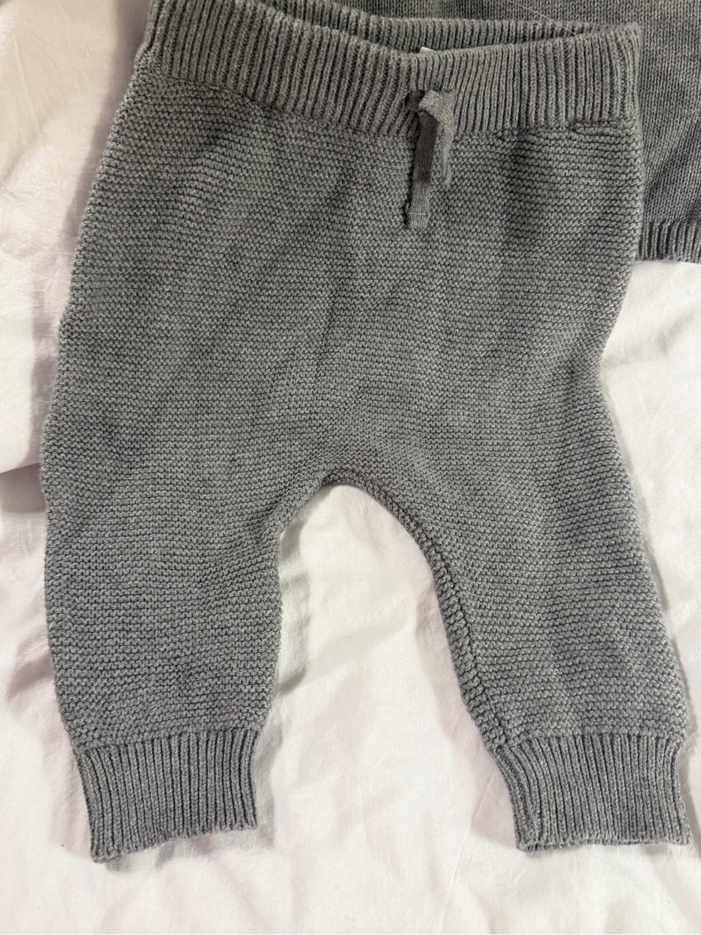 Gray Knit Baby Sweater & Pants Set with Tan Bear Motif - Picture 2 of 5